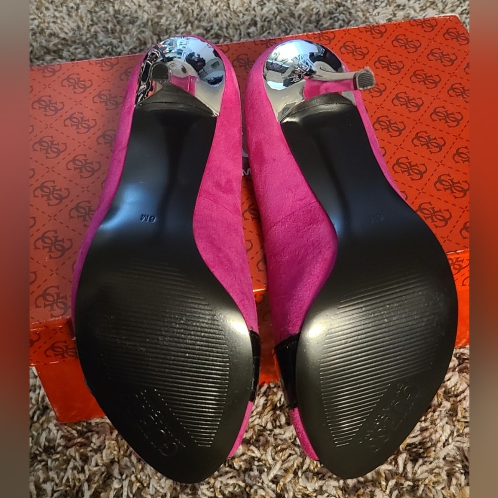 Guess Womens Size 6 4.5" Pink/black Peep Toe Stileto Heels with Buckle - NIB - Picture 2 of 5